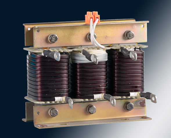 NMCKSG低壓 NMCKSC高壓電容器串聯(lián)電抗器在補(bǔ)償容性無(wú)功功率的時(shí)候，往往會(huì)受到諧波電流，合閘涌流及操作過(guò)電壓的影響，造成電容器損壞和功率因數(shù)降低，為此需…